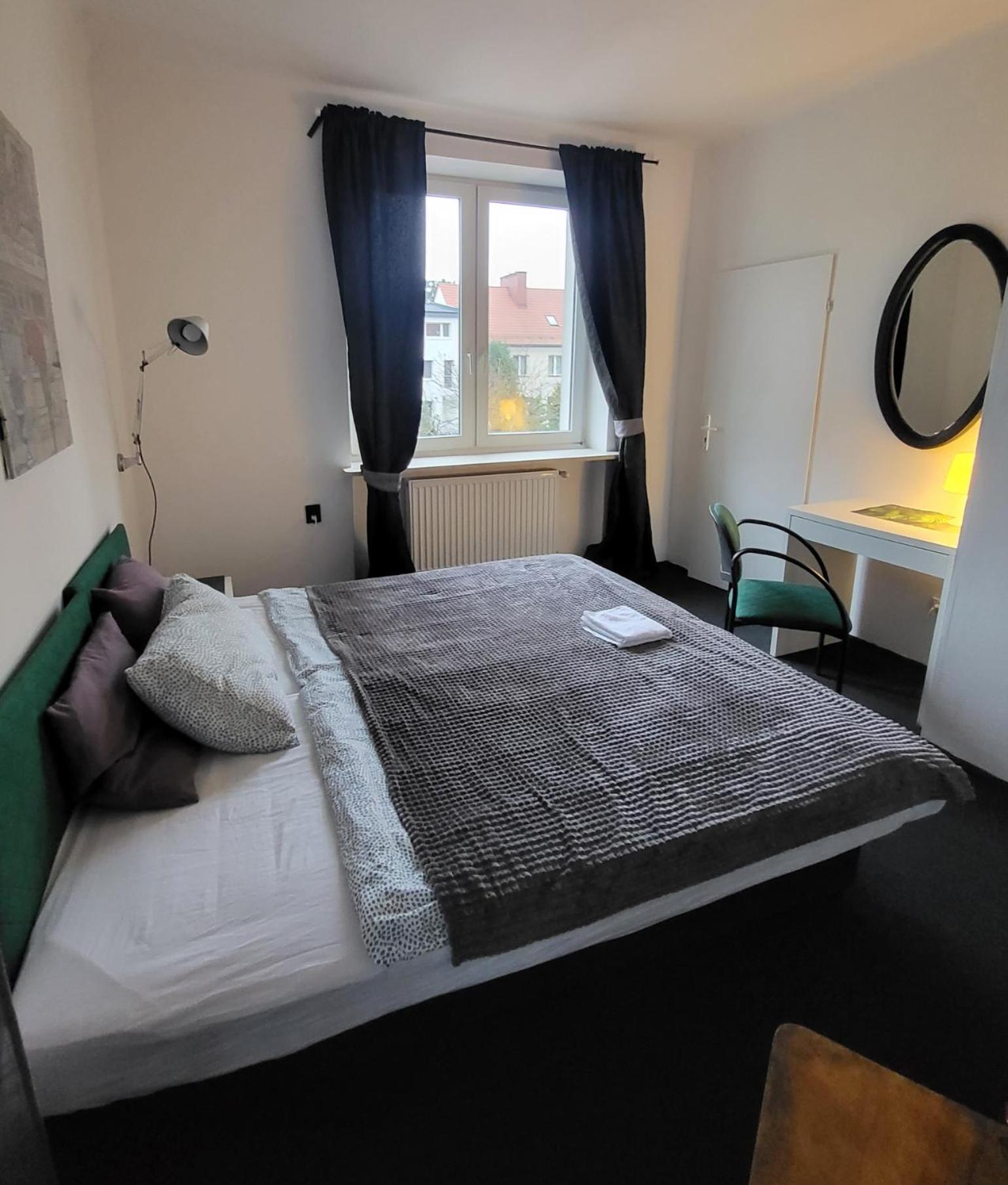 Charmed Homestay - Zaczarowany Βαρσοβία Εξωτερικό φωτογραφία